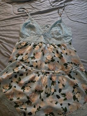 Floral Lace-Trim Satin Camisole & Short Sleep Set in Light Blue